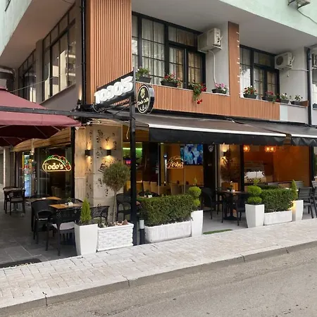 Todo Apartements * Dıraç